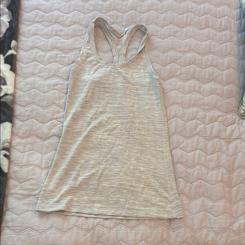 Lululemon size 4 long tank top